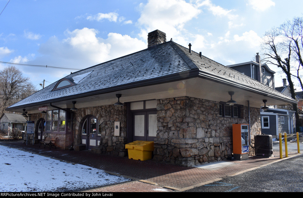 Former CNJ White House Station building, now home to the Readington Public Library